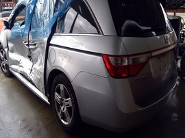 2012 HONDA ODYSSEY, SILVER, TOURING, 3.5L, AT, FWD.  A25070
